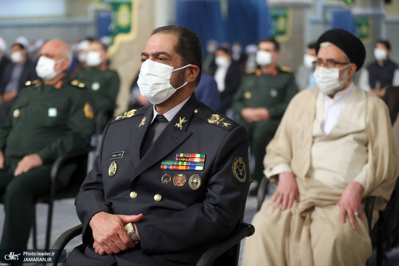 دیدار میهمانان کنفرانس وحدت اسلامى‌ و جمعی از مسئولان نظام با رهبر معظم انقلاب