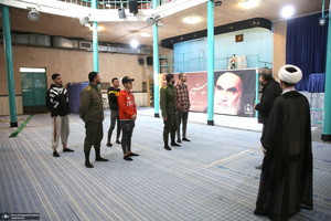 بازدید اقشار مختلف مردم از بیت امام خمینی (س) در جماران