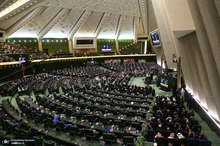 نامه هشدار آمیز 165 نماینده مجلس به سران قوا: ریشه تورم ارز است/ حذف ارز 28,500 تومانی موجب افزایش تورم و تشدید انتظارات تورمی خواهد شد و ارائه کالابرگ قطعاً نمی‌تواند اثر افزایش قیمت‌ها را جبران کند