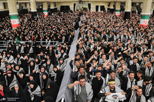 عزاداری هیئت‌های دانشجویی به مناسبت اربعین در حسینیه امام خمینی