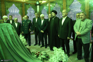 تجدید میثاق رئیس‌جمهور و اعضای دولت با آرمان‌های حضرت امام خمینی (س) - 2