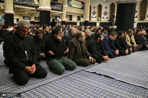 مراسم عزادارای شب عاشورا با حضور رهبر انقلاب اسلامی