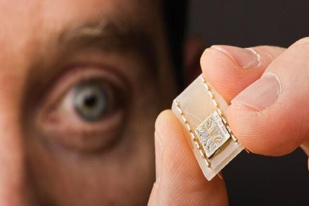 ایجاد گوشی‌هایی به اندازه کارت اعتباری
