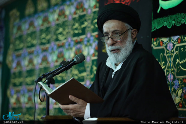 سیدهادی خامنه‌ای: یک موضع گیری دیپلماتیک ناشیانه می‌تواند خسارت‌های بزرگ به کشور وارد کند/ بعضی‌ها با شعار عدالت به جنگ آزادی می‌روند/ «اتوبوس خوابی» شایسته این جامعه نیست