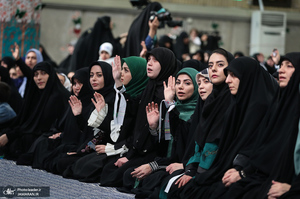 دیدار هزاران نفر از زنان و دختران با رهبر معظم انقلاب