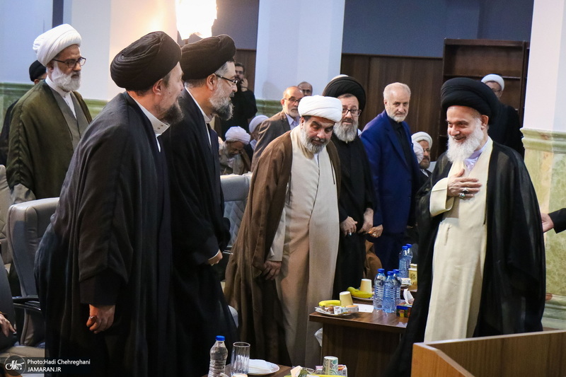 «مفتاح الهدایه فی شرح تحریر الوسیله» - 1