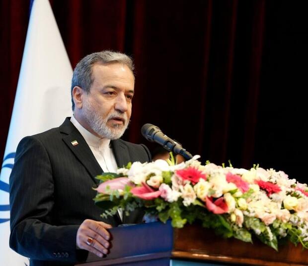 Iran FM calls for international accountability over wartime environmental destruction