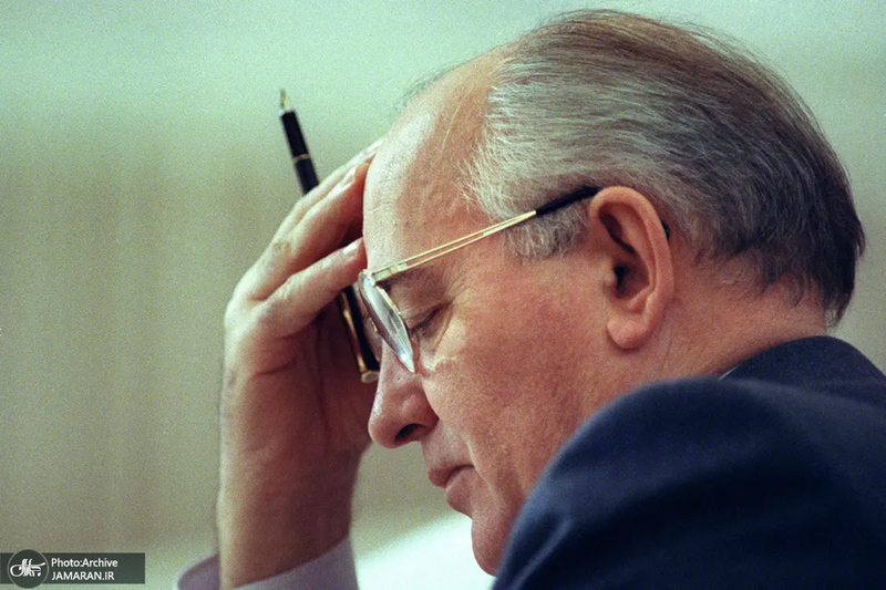 Mikhail-Gorbachev-میخائیل گورباچف