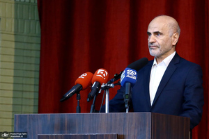 شب بزرگداشت «فرشاد مومنی»