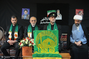 دیدار خادمان امام رضا (ع) با خانواده های شهدای شهرستان فسا