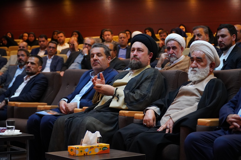 تجدید میثاق جمعی از مدیران و کارکنان بنیاد مسکن انقلاب اسلامی با آرمان های امام خمینی (س)