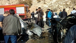 ۶کشته ومجروح در تصادف دوخودروسواری در جاده پلدختر - کرمانشاه