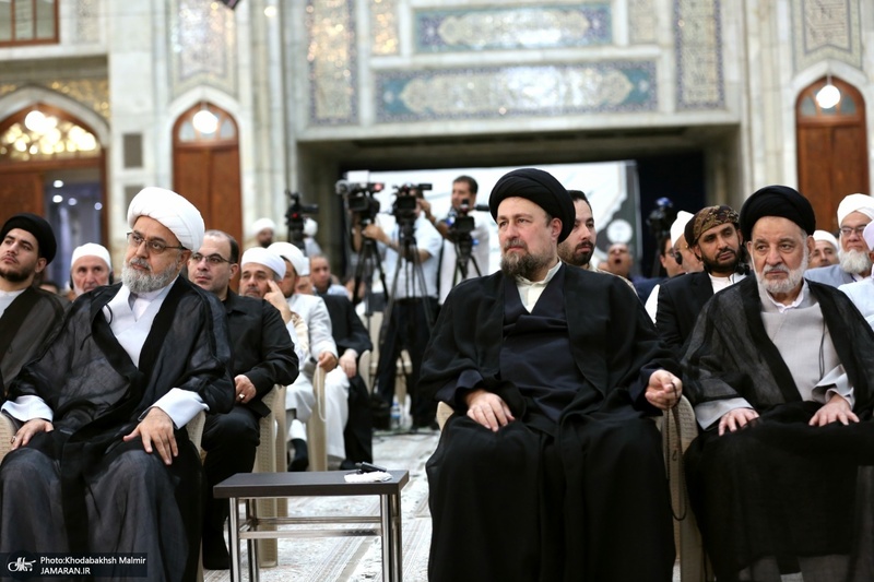 ادای احترام مهمانان خارجی کنفرانس وحدت اسلامی به مقام شامخ حضرت امام خمینی (س)