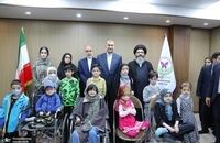  امیرعبداللهیان بازدید وزیر امور خارجه از خانه ای‌بی و کودکان پروانه‌ای (10)