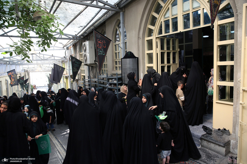 همایش جهانی سه ساله های حسینی در حسینیه جماران 1