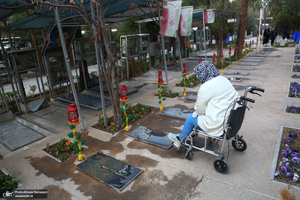 مراسم آخرین پنجشنبه سال در بهشت زهرا (س)