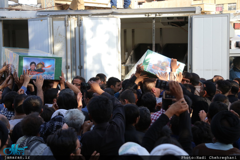 مراسم تشییع 5 شهید مدافع حرم حضرت زینب(س) در قم‎