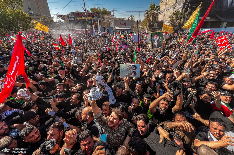 تشییع پیکر مطهر رهبر شهید در نجف اشرف