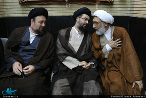 مراسم ختم مادر حجت الاسلام و المسلمین محتشمی پور در مسجد نور