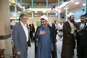 تجدید میثاق اساتید و دانشجویان پژوهشکده امام خمینی و انقلاب اسلامی با آرمان های بنیانگذار جمهوری اسلامی