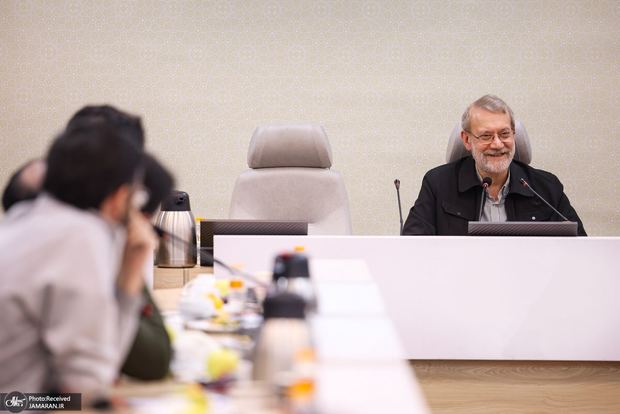 نشست علی لاریجانی با اصحاب علوم انسانی برگزار شد + گزارش تصویری