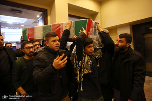 وداع با پیکر مطهر دو شهید مقاومت در حرم مطهر امام خمینی (س)