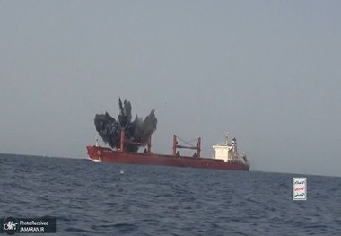 انفجار کشتی‌ اسرائیلی مقابل‌ بندر ینبع عربستان + عکس