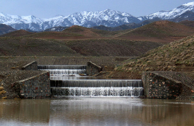 عملیات اجرای پنج طرح آبخیزداری در شهرستان پلدختر آغاز شد