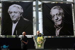 مراسم تشییع استاد عزت الله انتظامی 