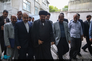 دیدار وزیر ورزش و جوانان و جمعی از ورزشکاران با سید حسن خمینی 