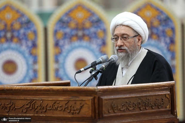 آملی لاریجانی: امام شخص اول ایستادگی در مقابل زورگویی بود/ ما در موقعیت دشواری هستیم و مشکلات اقتصادی و معیشتی داریم اما راه حل آن ایستادگی و انسجام داخلی است