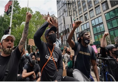  قتل یک سیاهپوست آمریکایی توسط پلیس باعث اعتراض گسترده در نیویورک شد