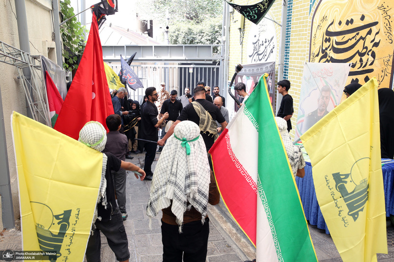 همایش جهانی سه ساله های حسینی در حسینیه جماران 1