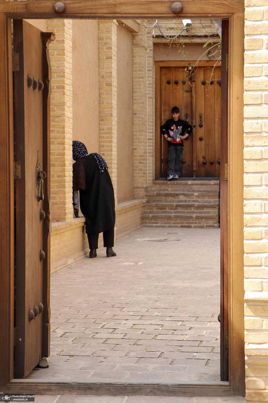 بازدید گردشگران نوروزی از بیت تاریخی حضرت امام در خمین -2