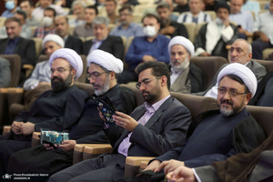 دیدار رئیس و کارکنان موسسه‎ تنظیم و نشر آثار امام خمینی با سید حسن خمینی