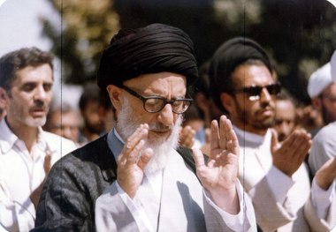 منتخبی از پوسترهای انقلاب اسلامی به مناسبت ۱۹ شهریور ماه سالگرد درگذشت آیت‌الله محمود طالقانی