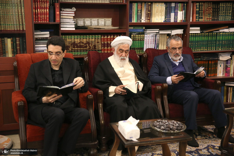 حضور شخصيت هاي سياسي در منزل مرحوم آیت الله بجنوردی 1