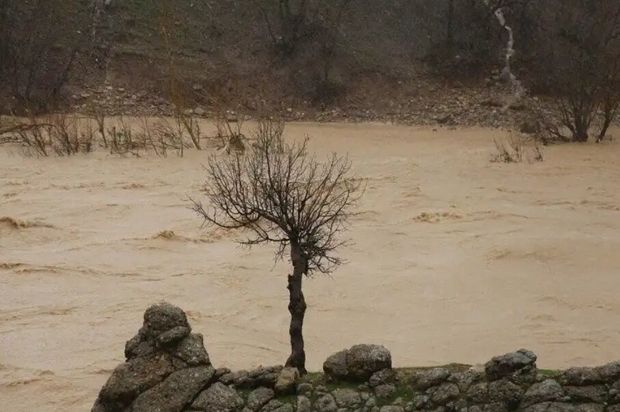 اهالی ۷ روستای شهرستان کوهرنگ به مکان امن هدایت شدند