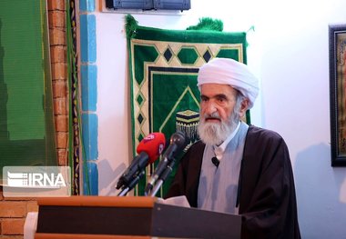 امام جمعه سنندج: حرفه‌آموزی جوانان مورد تاکید بیشتری قرار گیرد