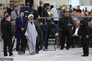 حضور شخصیت‌های سیاسی و مسئولان کشوری و لشکری در مراسم سالگرد ارتحال حضرت امام خمینی (س) -3