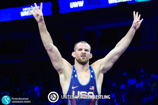 تیلور از یزدانی تمجید کرد و از صبح قهرمانی گفت!