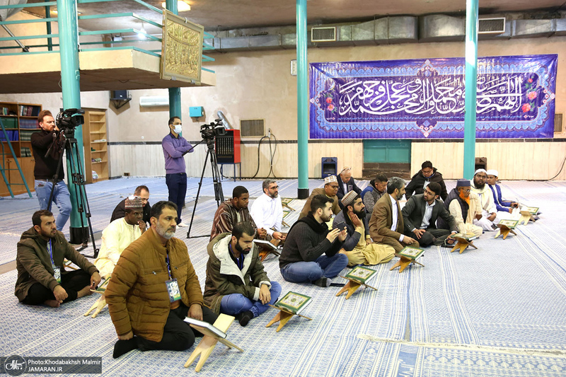 محفل انس با قرآن کریم در حسینیه جماران