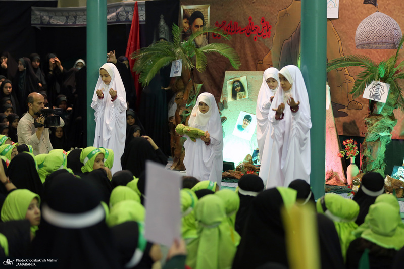 همایش جهانی سه ساله های حسینی در حسینیه جماران -2