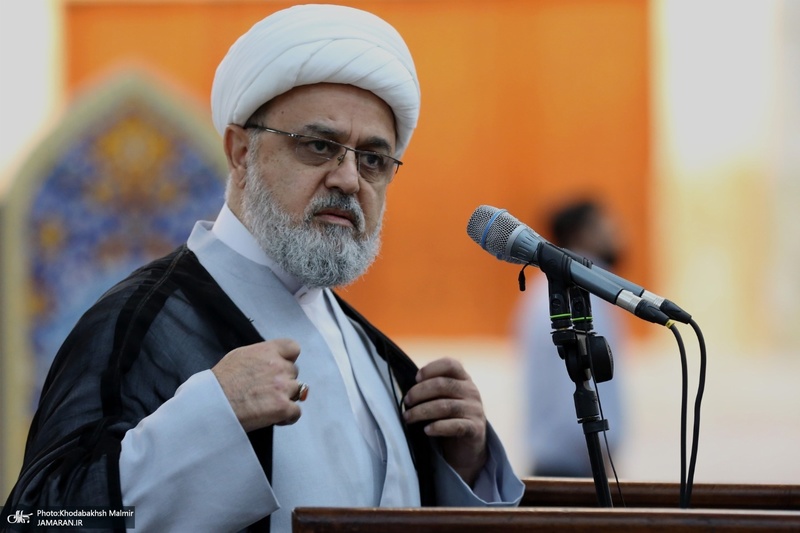 ادای احترام مهمانان خارجی کنفرانس وحدت اسلامی به مقام شامخ حضرت امام خمینی (س)