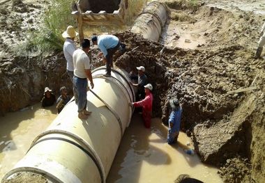 خط انتقال آب غدیر مناطق روستایی غرب کارون همچنان قطع است