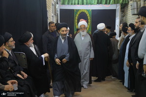 مراسم چهلمین روز تدفین رهبر شهید در دفتر آیت الله العظمی سیستانی در قم