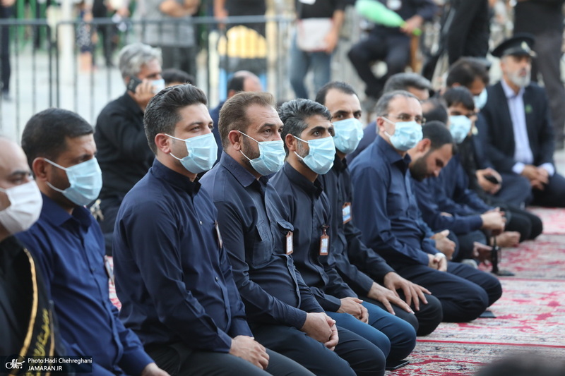 مراسم تعویض پرچم حرم حضرت معصومه (س) در شب اول ماه محرم‎‎