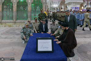 تجدید میثاق دانشجویان و فرماندهان دانشگاه افسری امام علی (ع) با آرمان های امام خمینی (س)