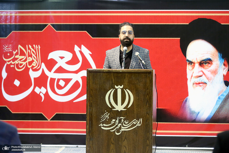 شب شعر «اين محرم وصفر است كه اسلام را زنده نگه داشته است» در حسینیه جماران