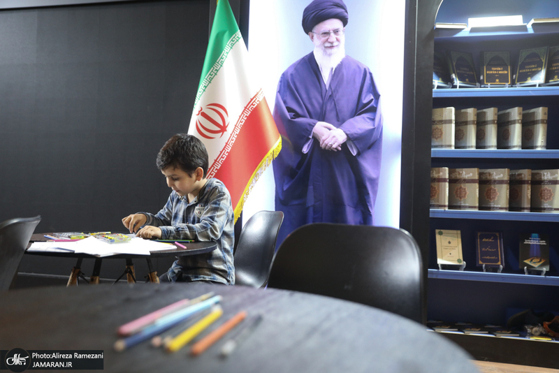 غرفه موسسه تنظیم و نشر آثار امام خمینی (س) در سی و دومین نمایشگاه بین المللی قرآن کریم-2